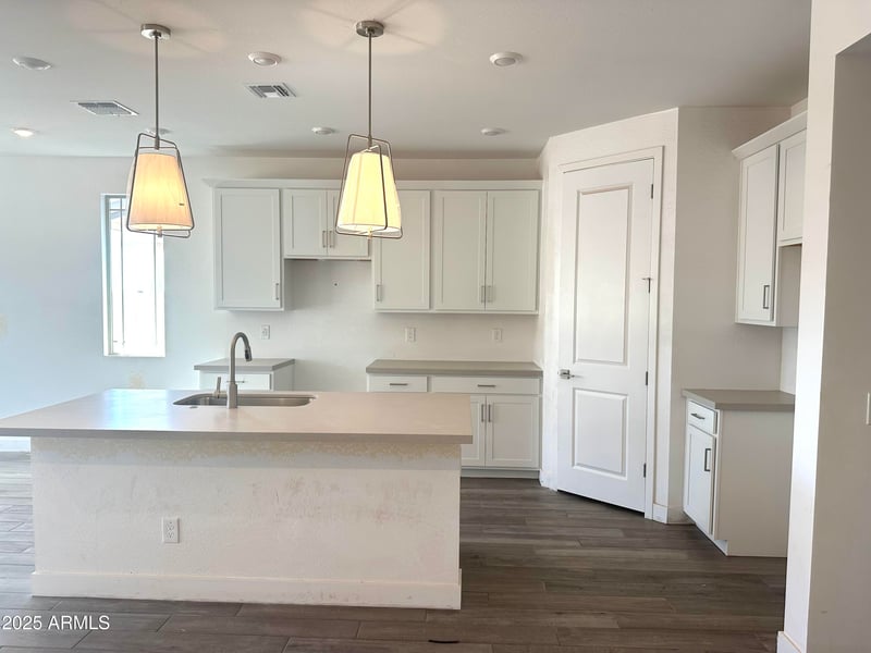 765 Lark Dr, Queen Creek, AZ 85140