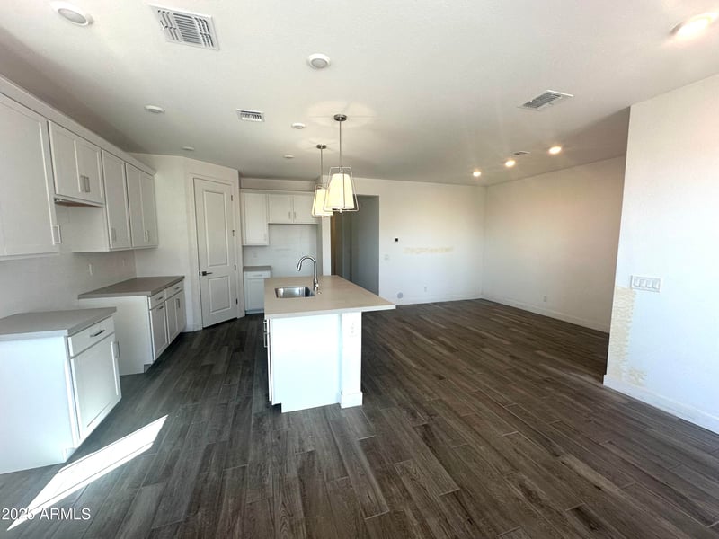 765 Lark Dr, Queen Creek, AZ 85140
