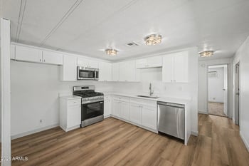 7650 Frito Ave, Mesa, AZ 85208