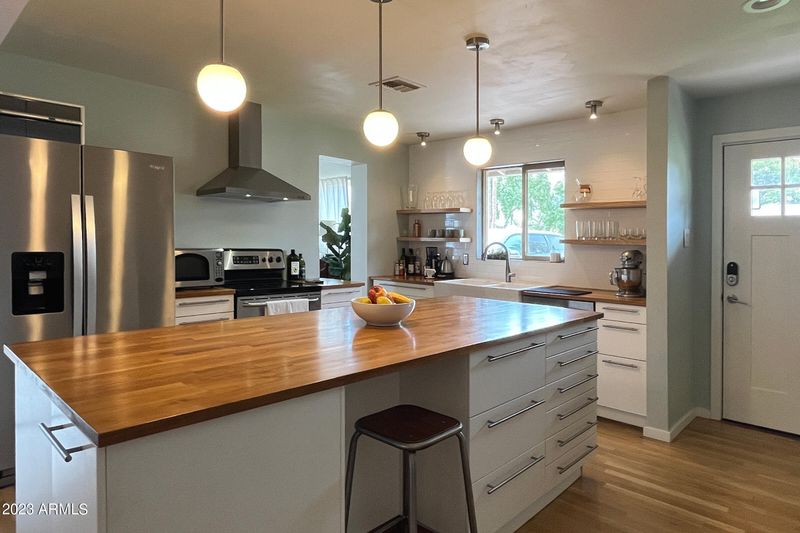 7651 E 6th St, Scottsdale, AZ 85251