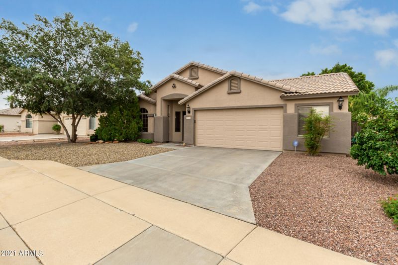 7651 E Contessa St, Mesa, AZ 85207