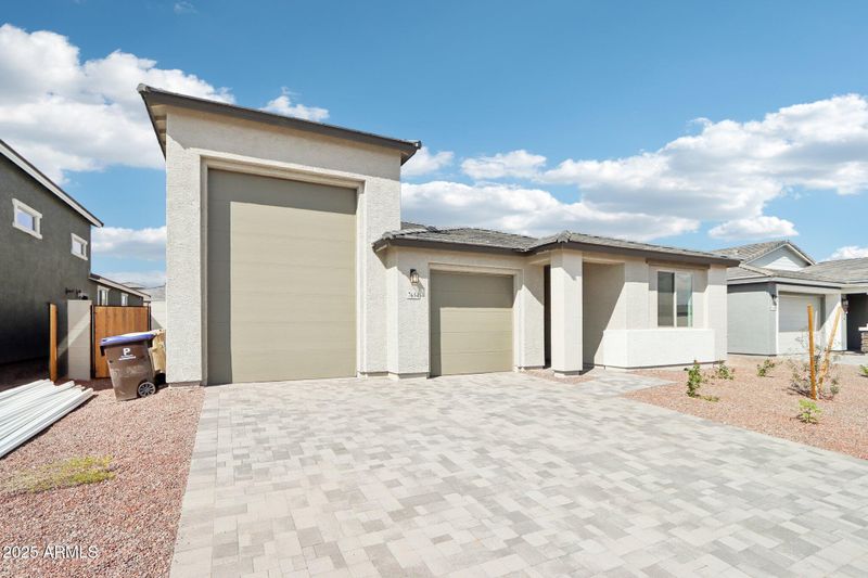 7654 W Tether Trl, Peoria, AZ 85383
