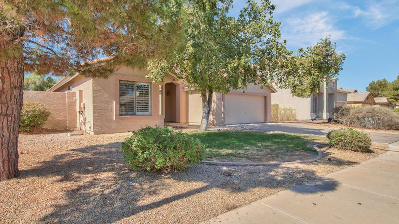 7661 E Portobello Ave, Mesa, AZ 85212