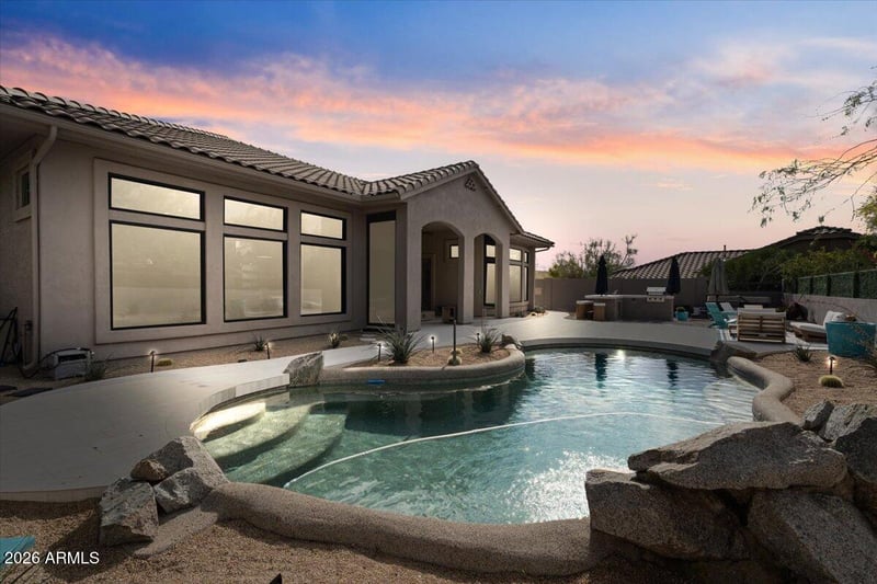 7664 E Torrey Point Cir, Mesa, AZ 85207