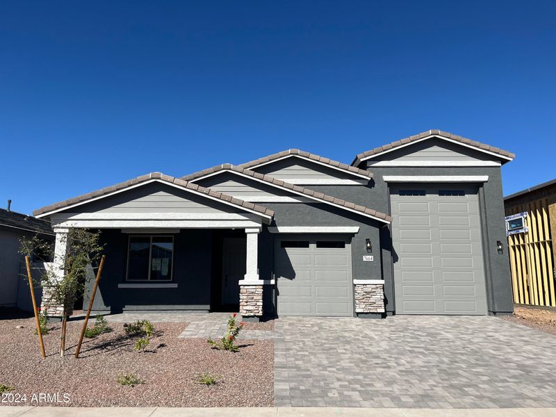 7664 W Tether Trl, Peoria, AZ 85383