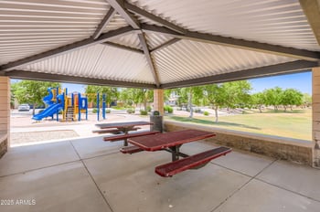 7665 Fetlock Trl, Peoria, AZ 85383