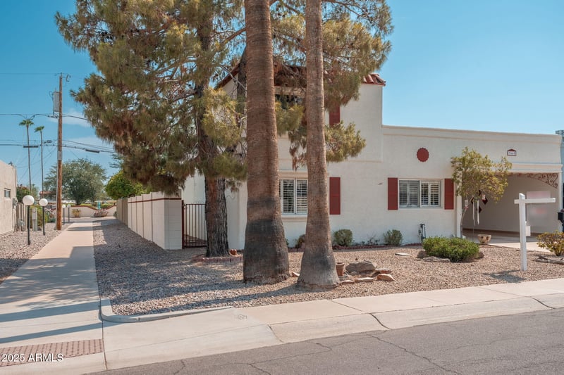 7665 Highland Ave, Scottsdale, AZ 85251