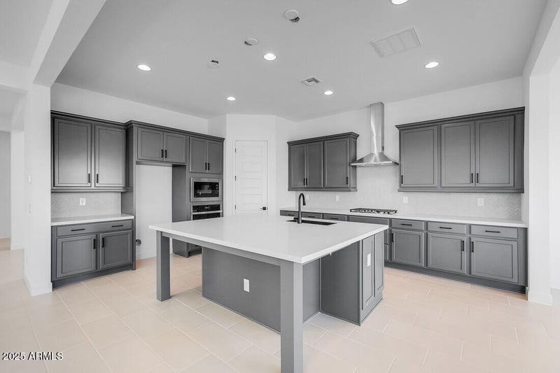 7670 Crabapple Dr, Peoria, AZ 85383