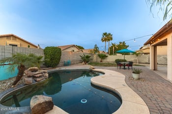 7670 Sands Dr, Peoria, AZ 85383