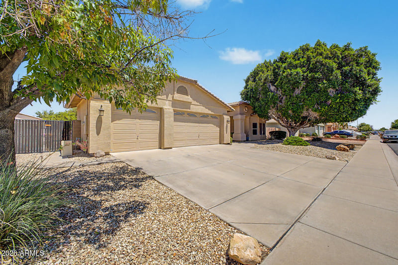 7672 W Betty Elyse Ln, Peoria, AZ 85382