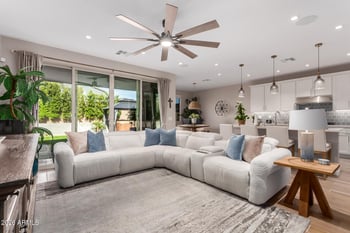 7674 Tether Trl, Peoria, AZ 85383