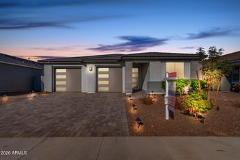 7674 Tether Trl, Peoria, AZ 85383
