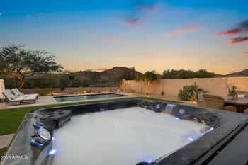 7676 Fetlock Trl, Peoria, AZ 85383