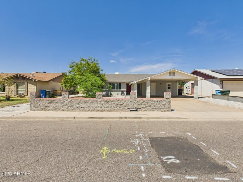 7676 Sells Dr, Phoenix, AZ 85033