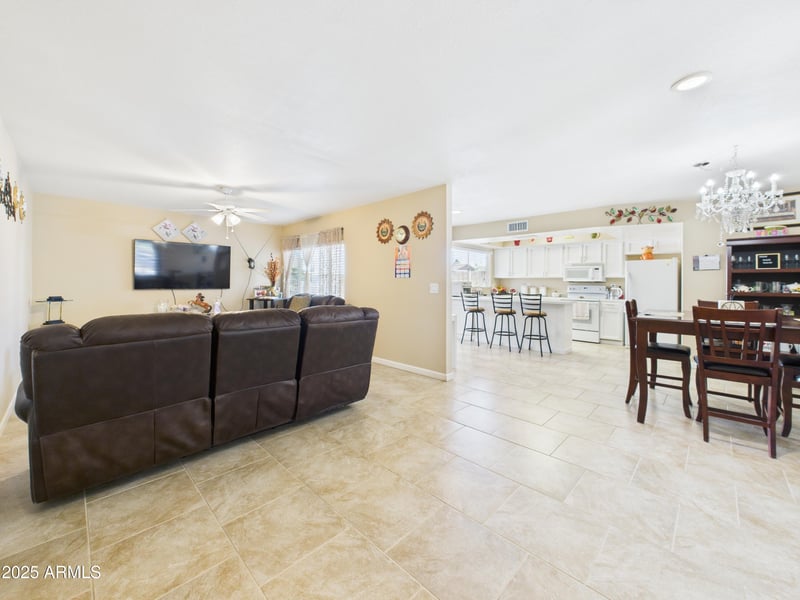 7676 Sells Dr, Phoenix, AZ 85033