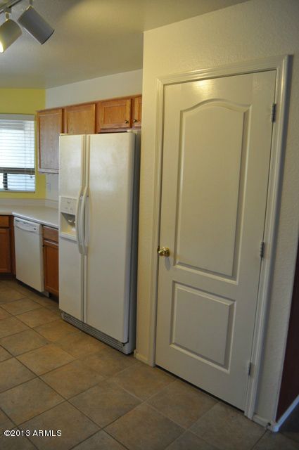 768 E Marigold Pl, San Tan Valley, AZ 85143