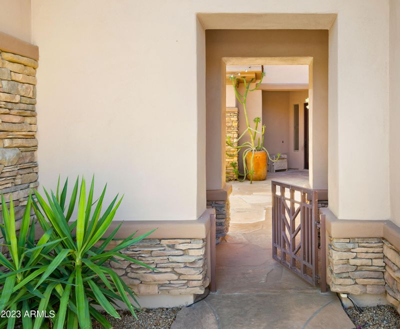 7681 E Perola Dr, Scottsdale, AZ 85266