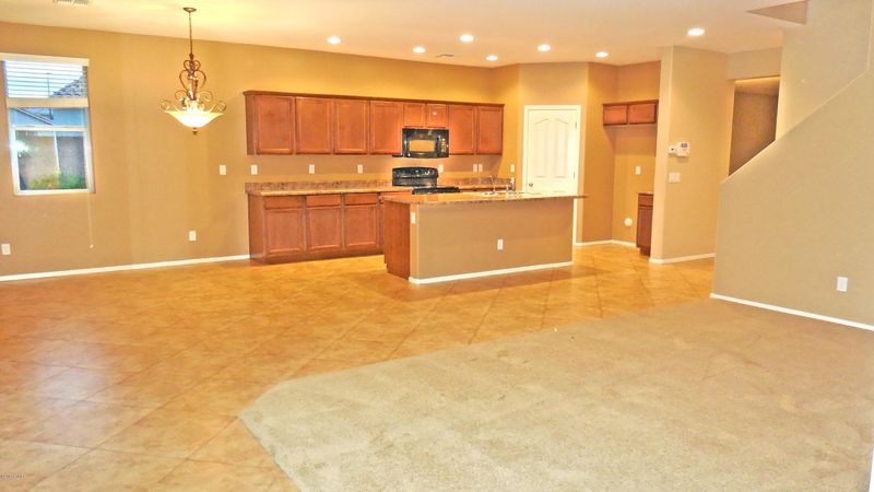 7689 S Debra Dr, Gilbert, AZ 85298