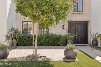 7694 E Minnezona Ave, Scottsdale, AZ 85251