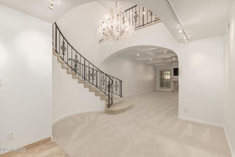 77 E Missouri Ave #13, Phoenix, AZ 85012