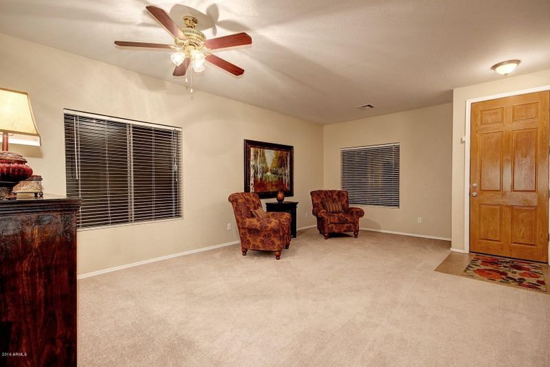 77 E Saddle Way, San Tan Valley, AZ 85143