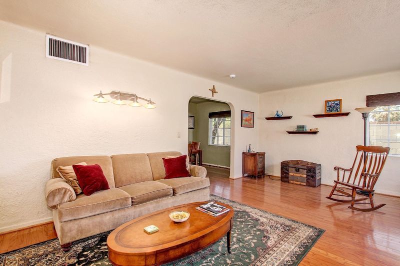 77 W Edgemont Ave, Phoenix, AZ 85003