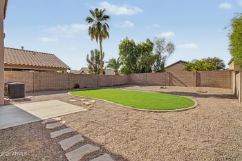 770 Lovegrass Dr, San Tan Valley, AZ 85143