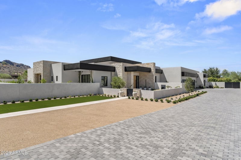 7700 N Invergordon Rd, Paradise Valley, AZ 85253