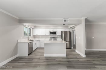 7701 Fairmount Ave, Phoenix, AZ 85033