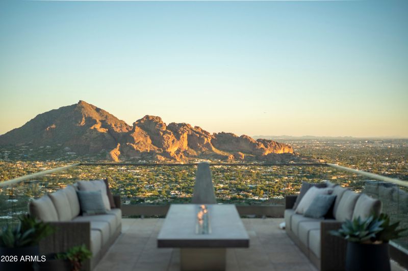 7701 N Silvercrest Way, Paradise Valley, AZ 85253