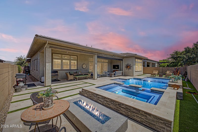 7701 S Barlow Dr, Gilbert, AZ 85298