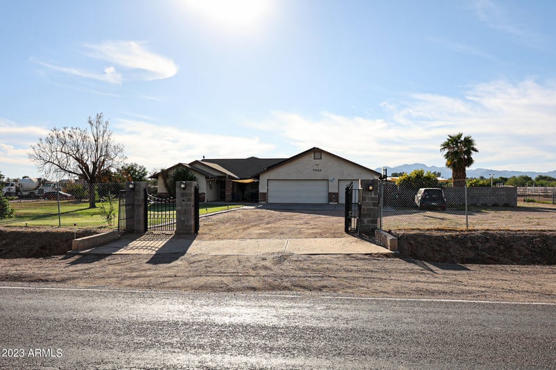 7702 Alsup Rd, Litchfield Park, AZ 85340