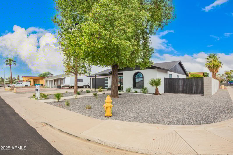 7702 Glenrosa Ave, Phoenix, AZ 85033
