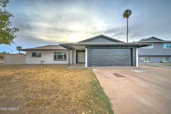 7702 N 48th Ave, Glendale, AZ 85301