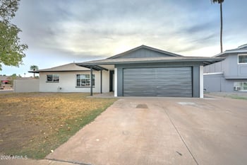 7702 N 48th Ave, Glendale, AZ 85301