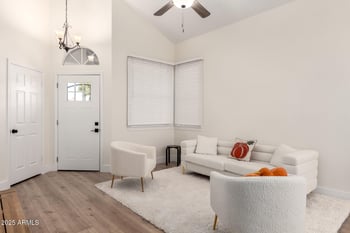 7702 Piute Ave, Glendale, AZ 85308