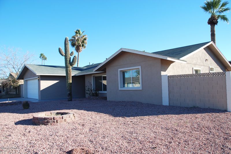7703 N 47th Dr, Glendale, AZ 85301