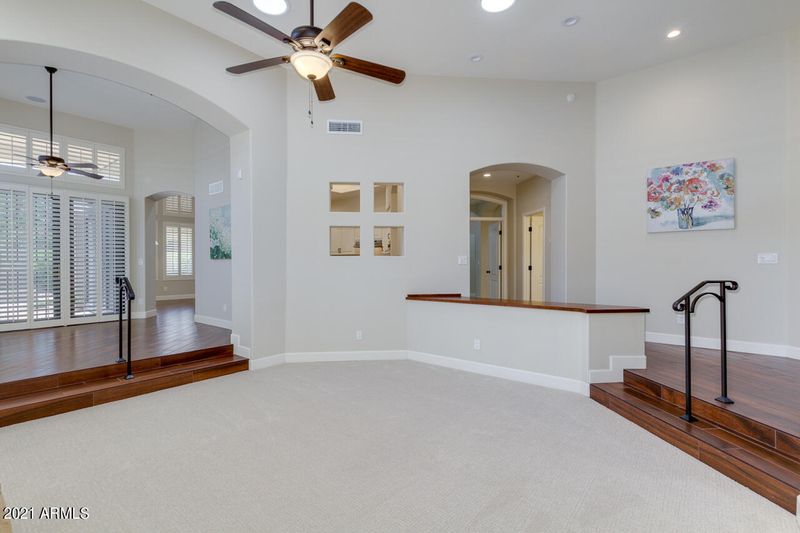 7705 E Doubletree Ranch Rd #40, Scottsdale, AZ 85258