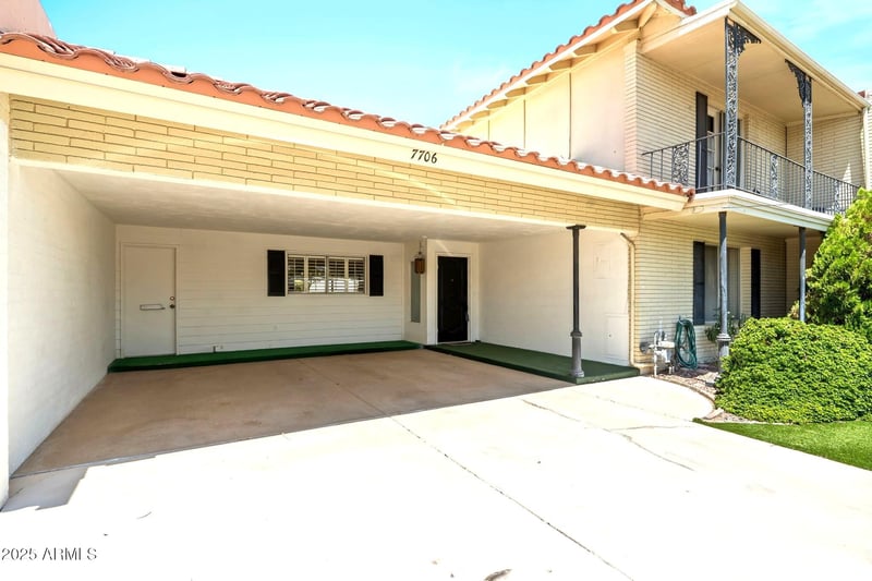 7706 Chaparral Rd, Scottsdale, AZ 85250