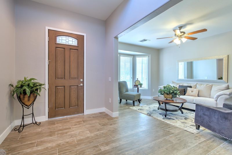 7706 E Mcdowell Rd, Mesa, AZ 85207