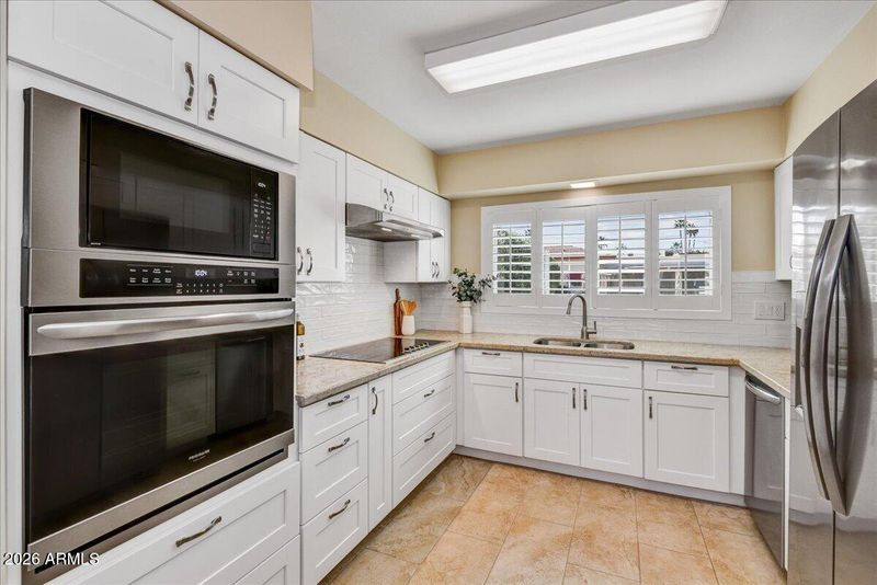 7706 E Meadowbrook Ave, Scottsdale, AZ 85251