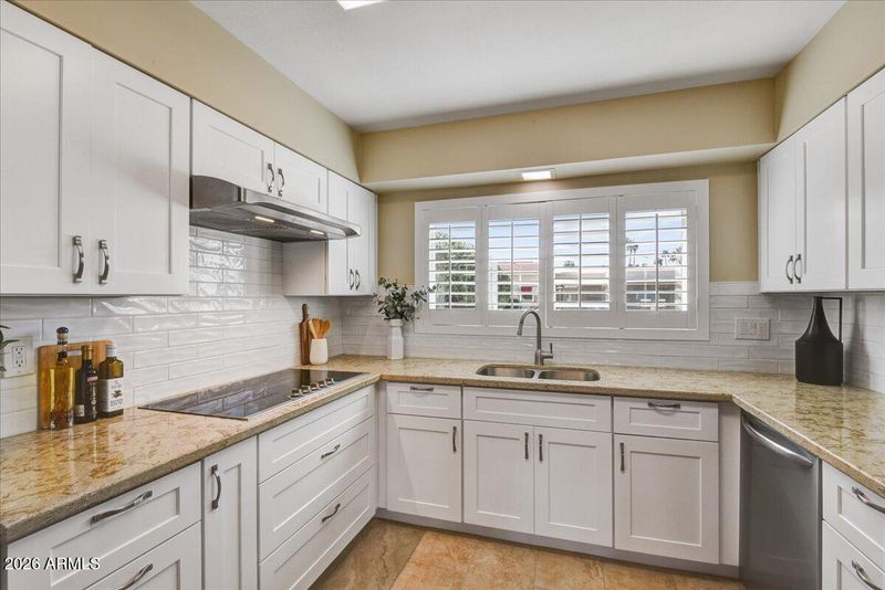 7706 E Meadowbrook Ave, Scottsdale, AZ 85251