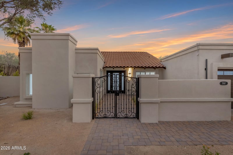 7707 E Turquoise Ave, Scottsdale, AZ 85258