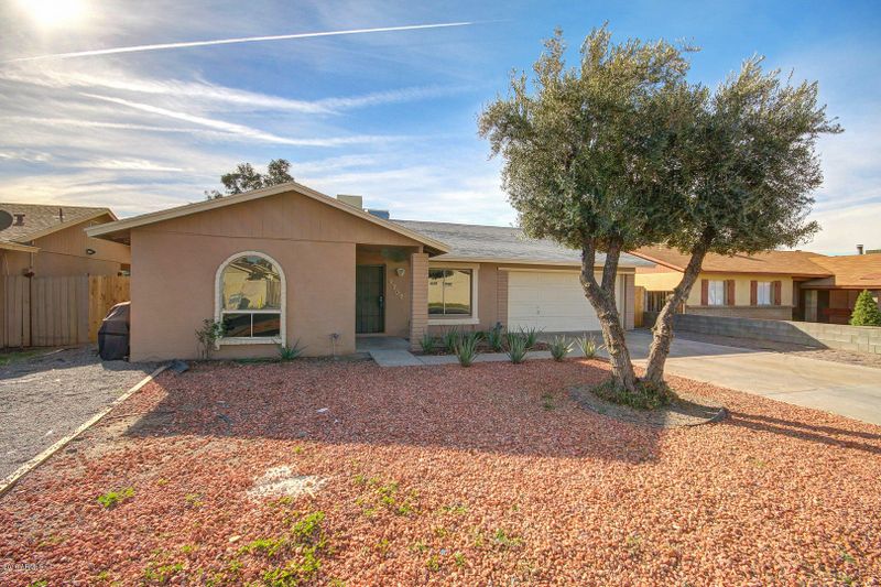 7707 W Devonshire Ave, Phoenix, AZ 85033