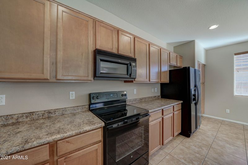 7708 S 68th Dr, Laveen, AZ 85339