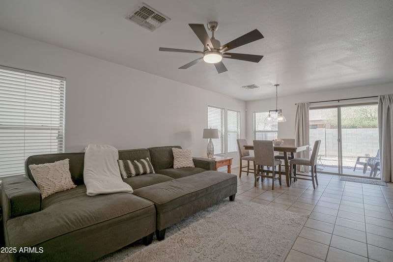 7712 64th Ln, Laveen, AZ 85339