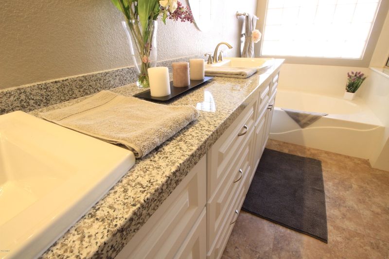 7713 E Posada Ave, Mesa, AZ 85212