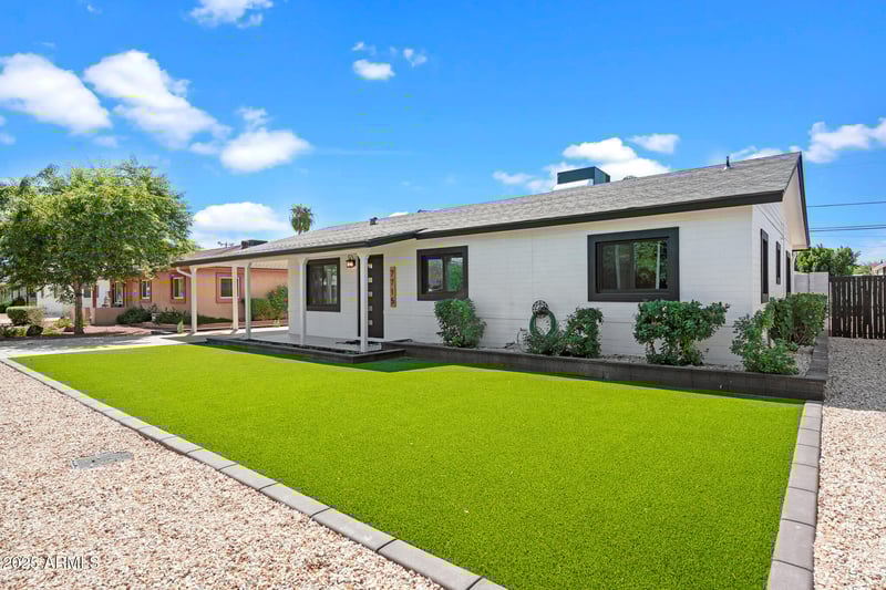 7715 Catalina Dr, Scottsdale, AZ 85251