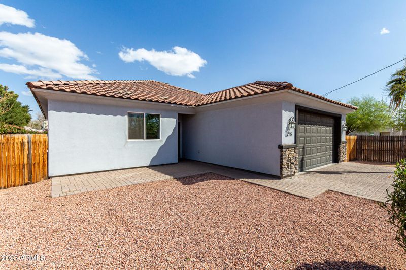 7715 N 23rd Ave, Phoenix, AZ 85021