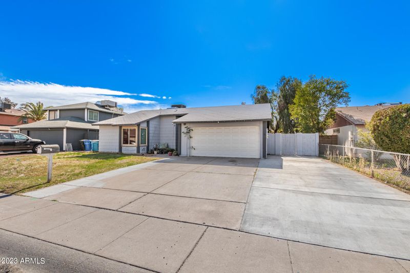 7715 W Elm St, Phoenix, AZ 85033
